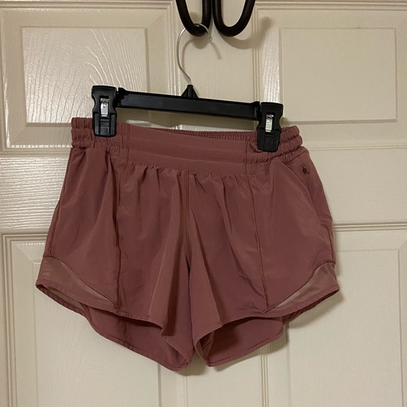 lululemon athletica Pants - Lululemon hotty hot shorts
